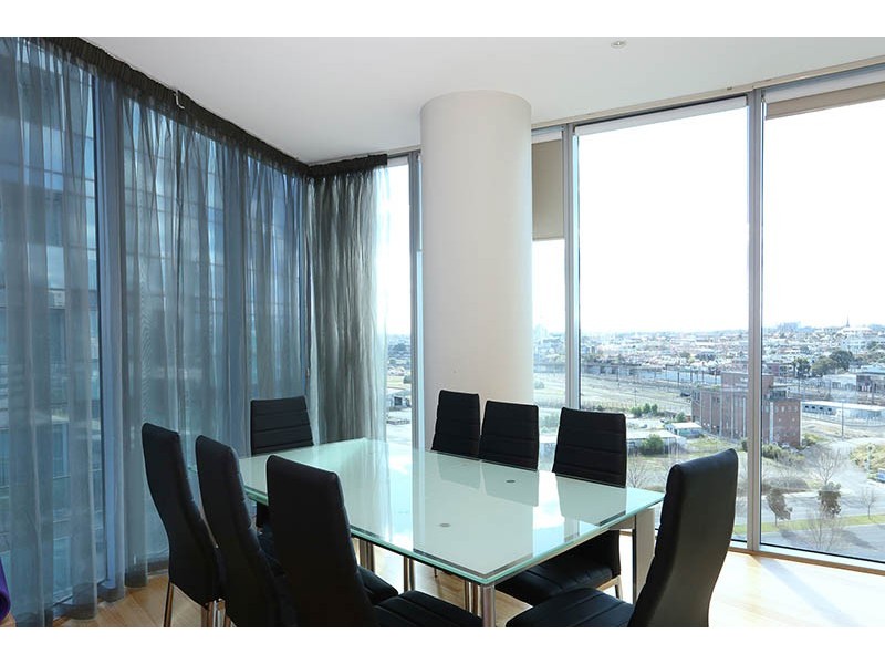 1007/2 New Quay Promenade, Docklands VIC 3008