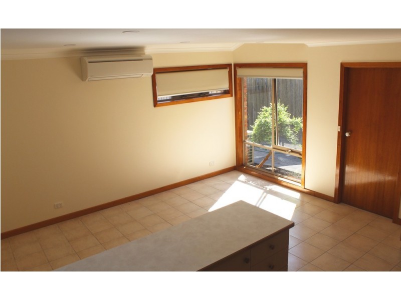 9A Moore Street, Coburg VIC 3058