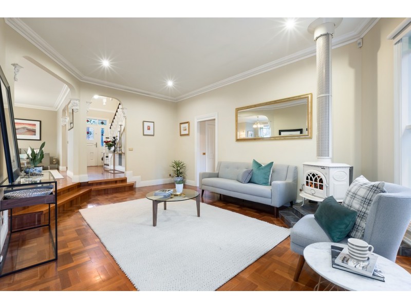 18 Carson Street, Kew VIC 3101