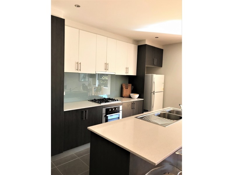 4/80 McIntosh Street, Airport West VIC 3042