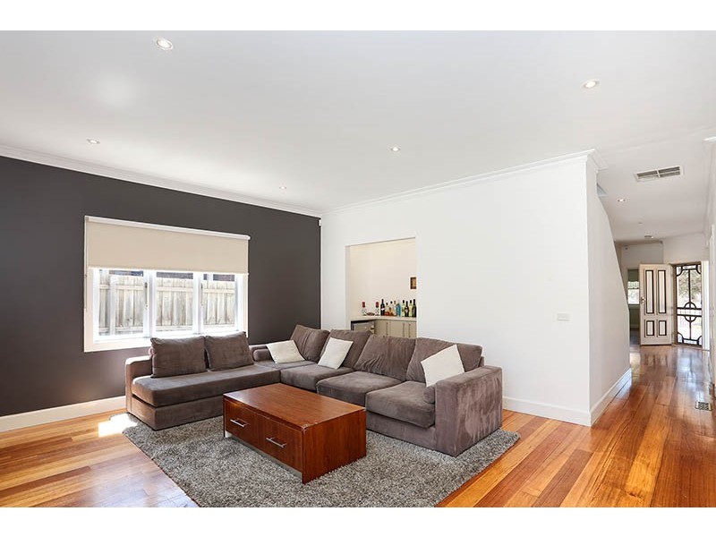 39 Farview Street, Glenroy VIC 3046