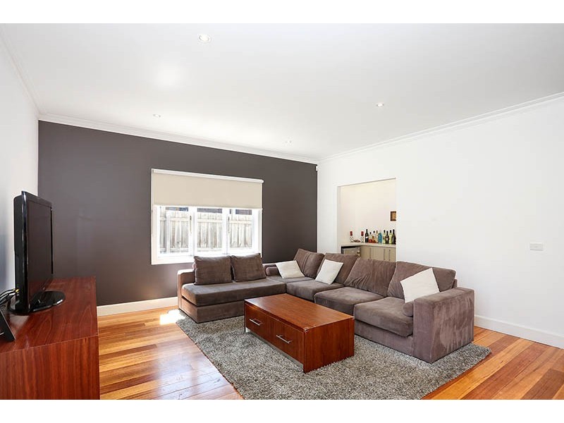 39 Farview Street, Glenroy VIC 3046