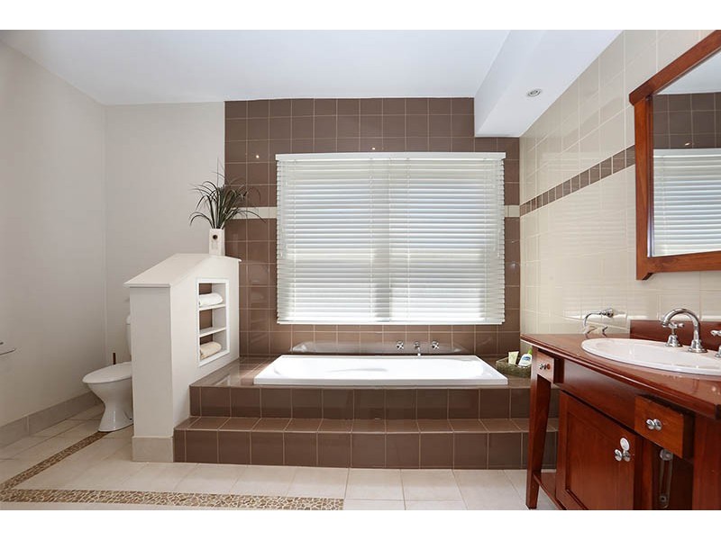 39 Farview Street, Glenroy VIC 3046