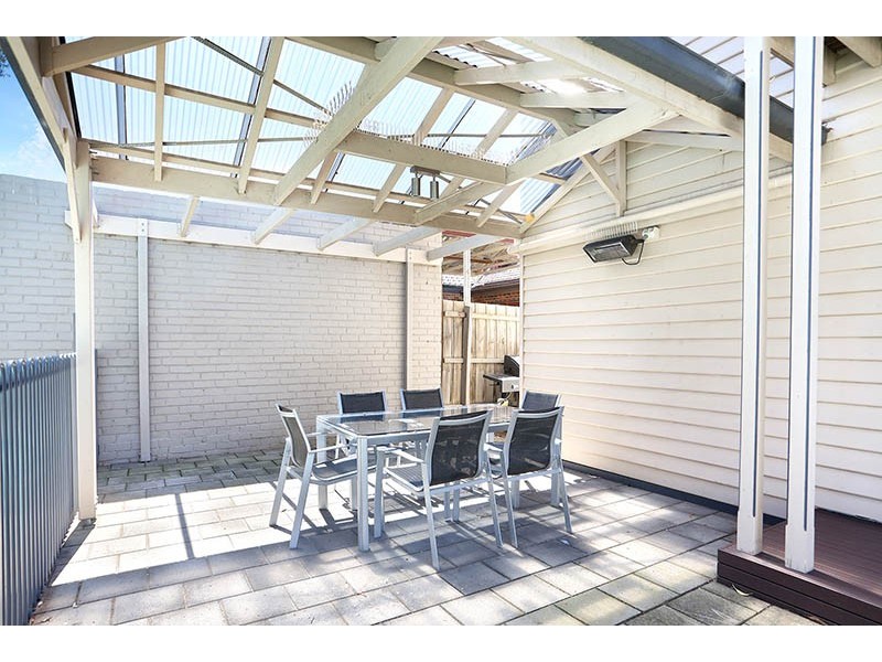 39 Farview Street, Glenroy VIC 3046