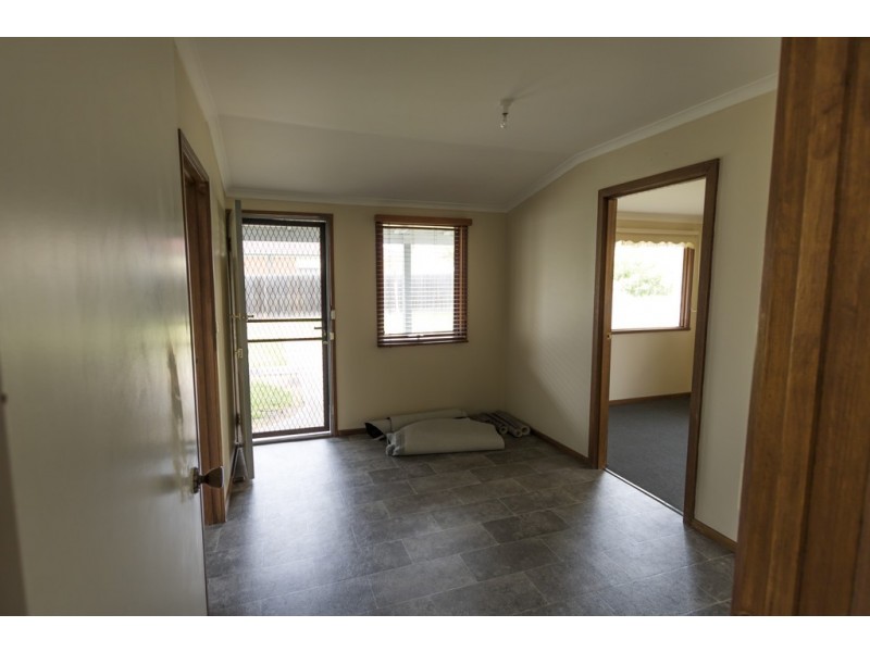 5 Caton Avenue, Coburg VIC 3058
