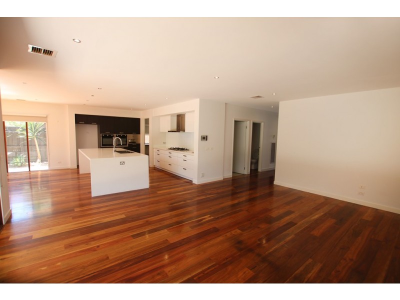 7 Lynn Street, Coburg VIC 3058