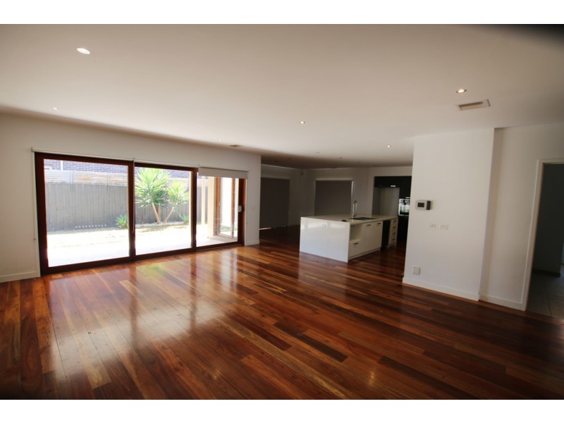 7 Lynn Street, Coburg VIC 3058