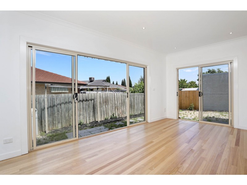 2/63 Mont Albert Drive, Campbellfield VIC 3061
