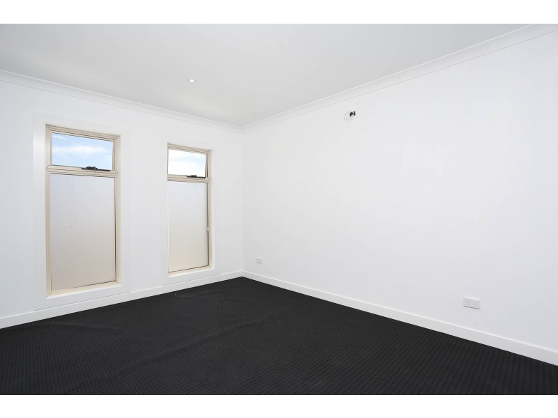 2/63 Mont Albert Drive, Campbellfield VIC 3061