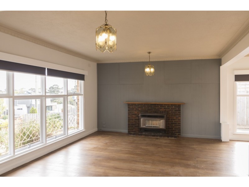 12 Northumberland Road, Pascoe Vale VIC 3044