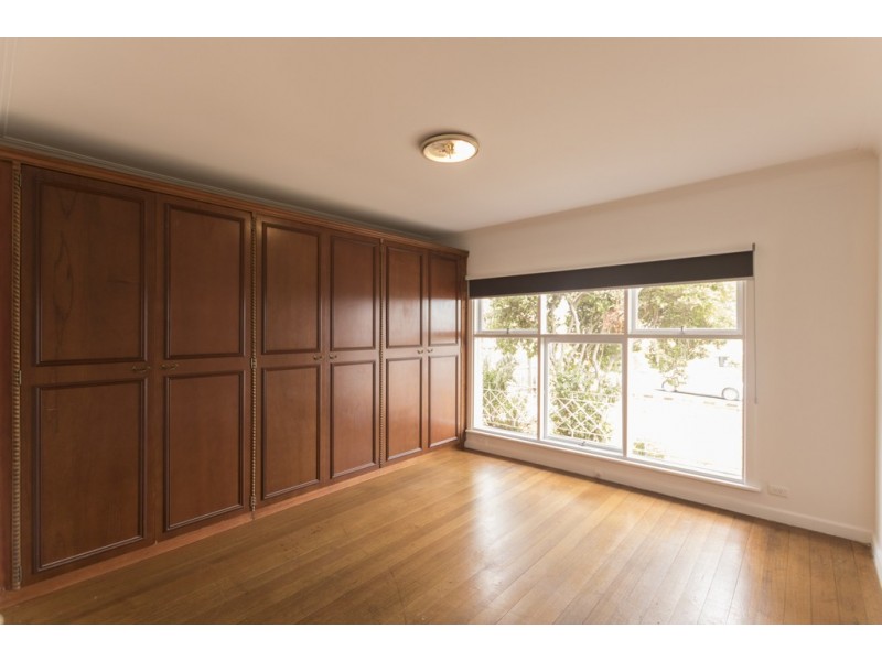 12 Northumberland Road, Pascoe Vale VIC 3044