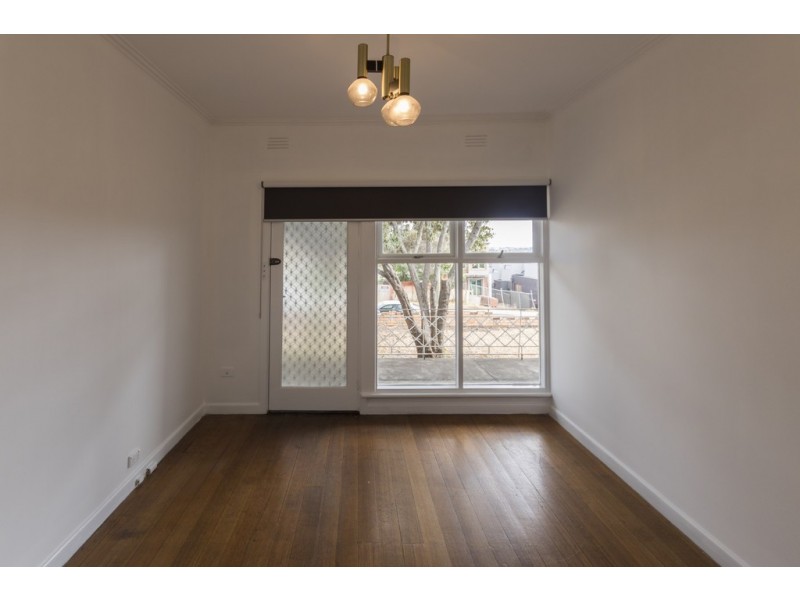 12 Northumberland Road, Pascoe Vale VIC 3044