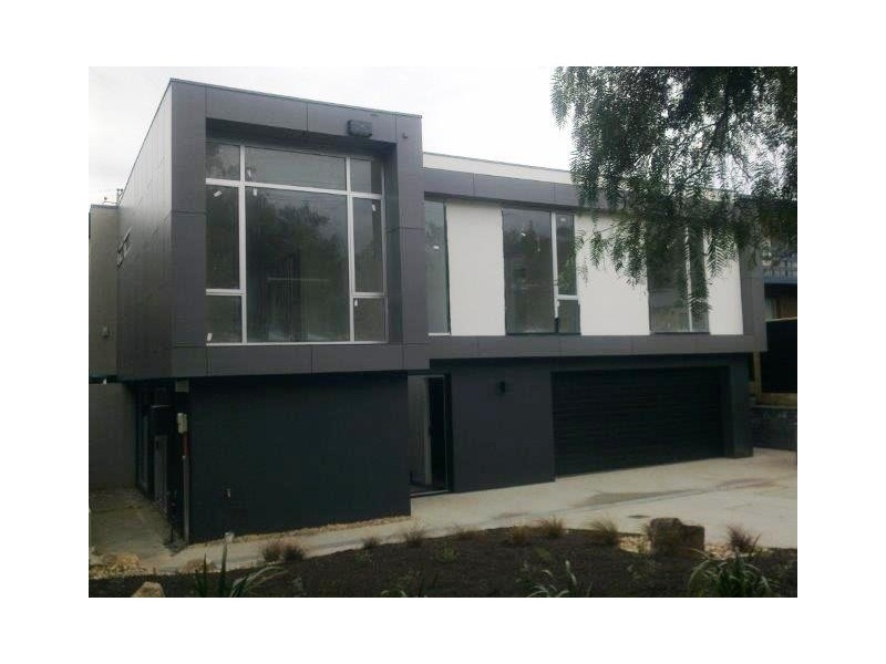 17 Tinapher Drive, Rye VIC 3941