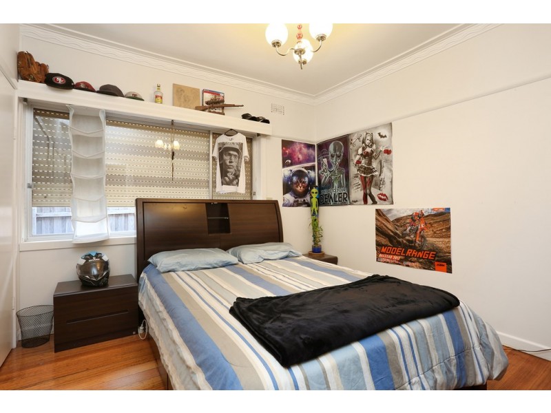 42 Summerhill Road, Reservoir VIC 3073