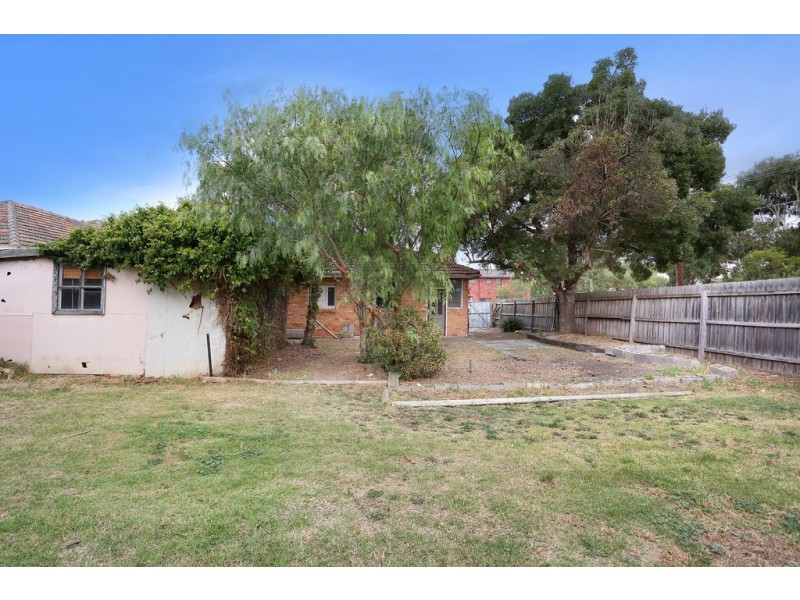 128 Melbourne Avenue, Glenroy VIC 3046