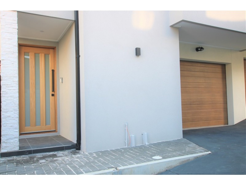 3/4 Grover Street, Pascoe Vale VIC 3044