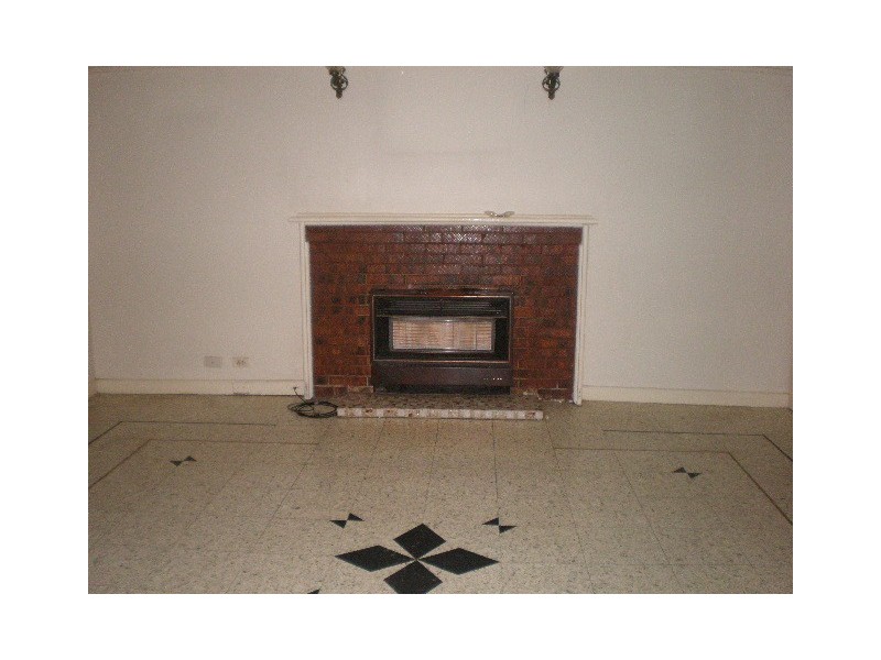 126 Middle Street, Hadfield VIC 3046