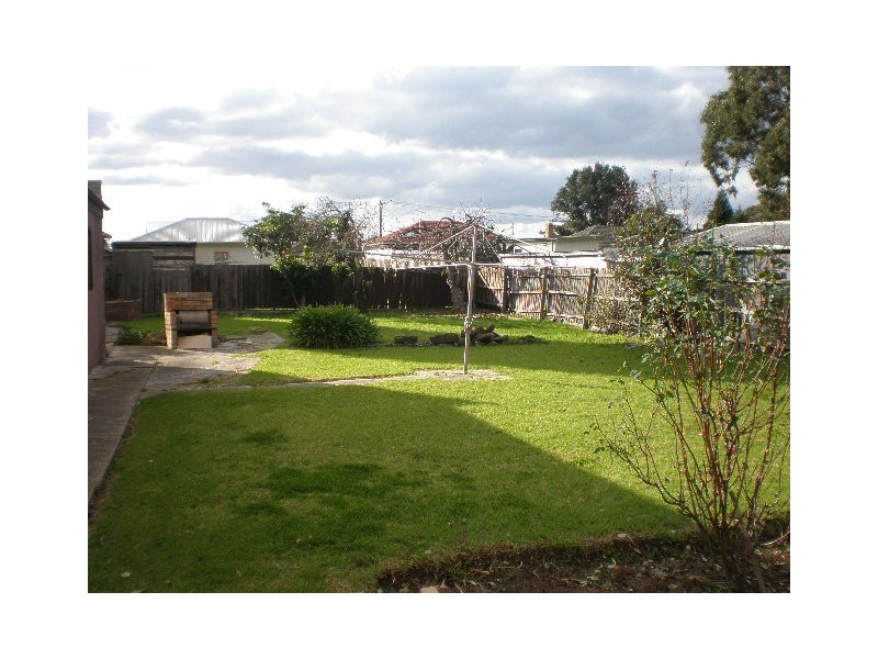 126 Middle Street, Hadfield VIC 3046
