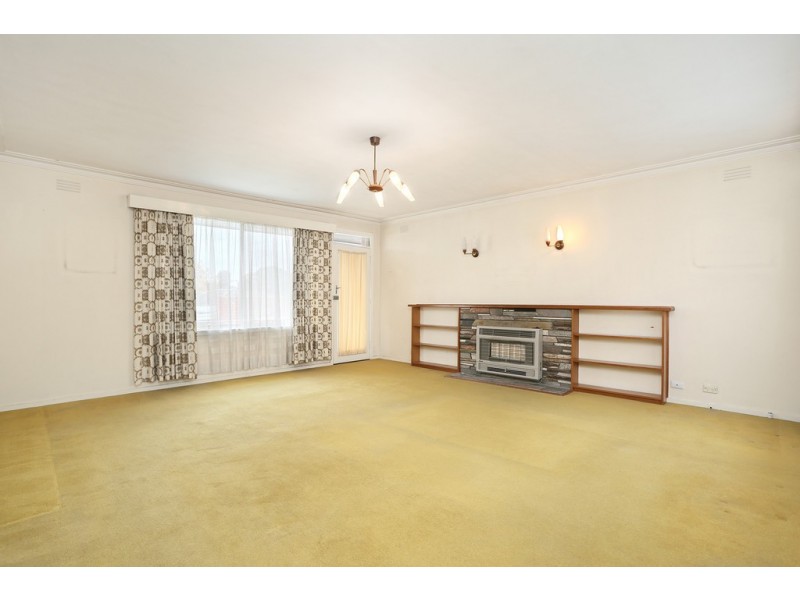 41 Lorraine Drive, Burwood East VIC 3151