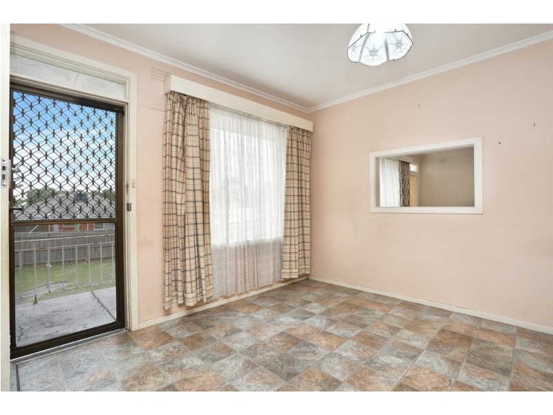 41 Lorraine Drive, Burwood East VIC 3151