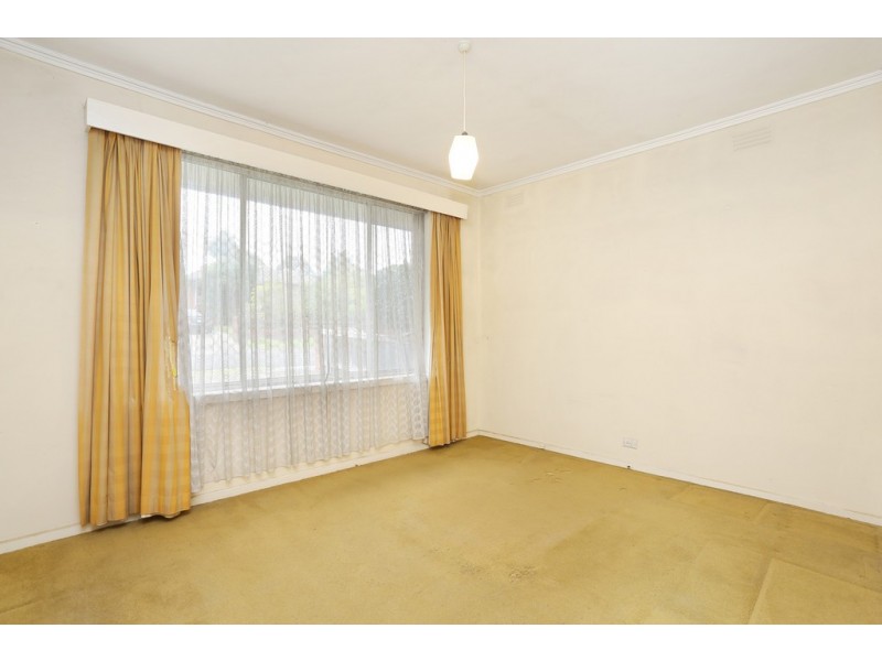 41 Lorraine Drive, Burwood East VIC 3151