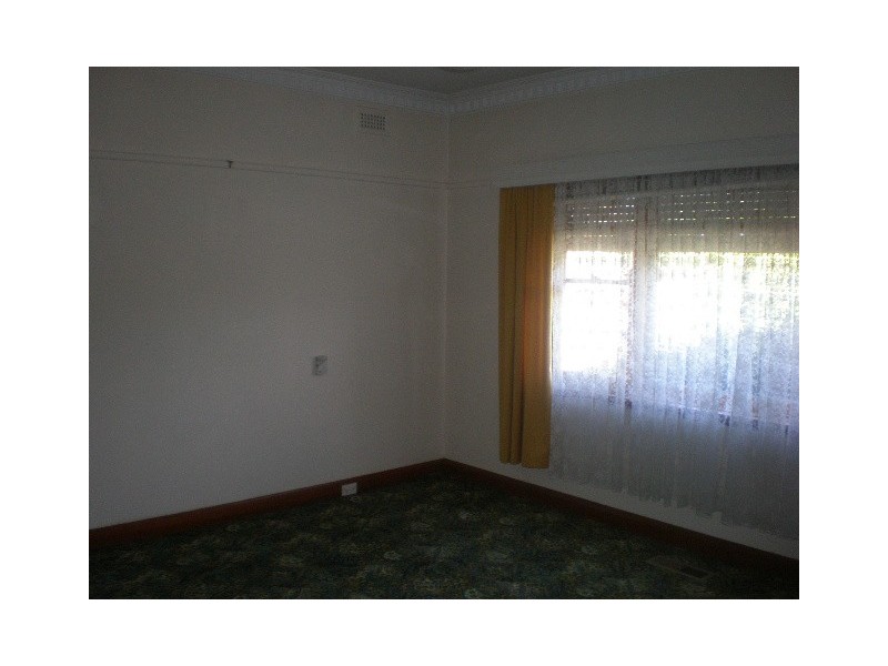 16  Warren Street, Pascoe Vale South VIC 3044