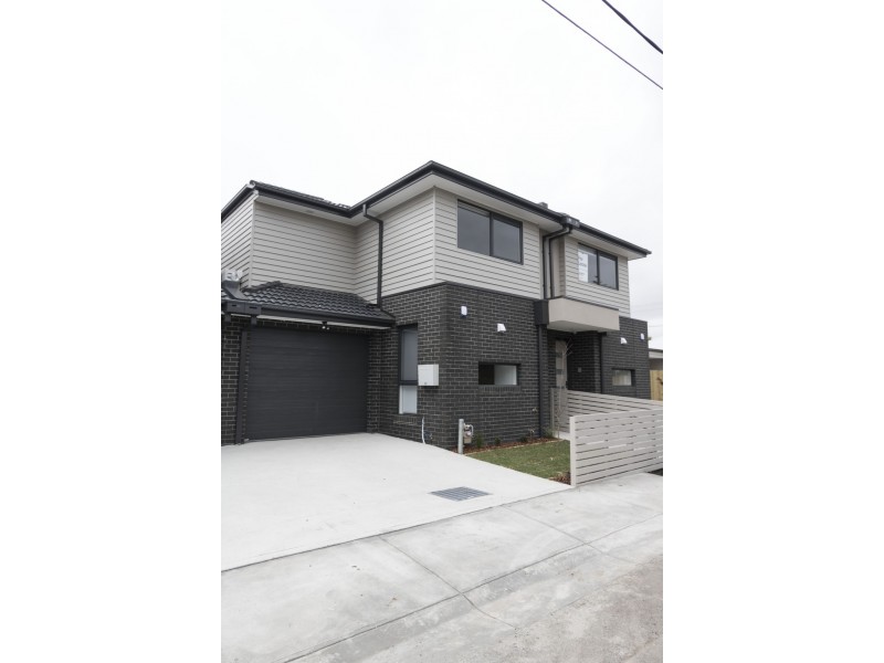 3/2 Barrys Lane, Coburg VIC 3058