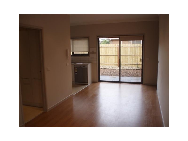 3/142  Kent Road, Pascoe Vale VIC 3044