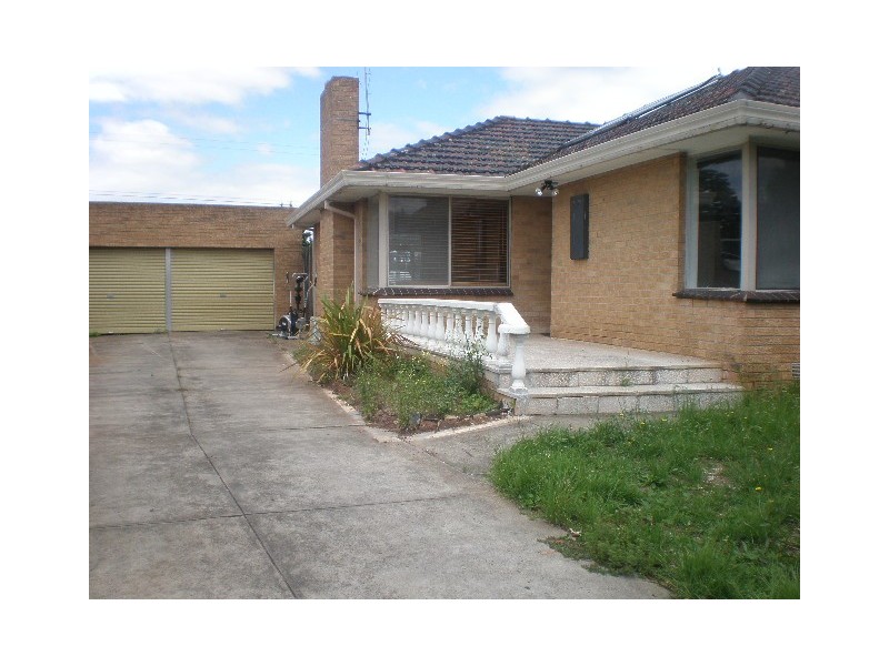 62 Outlook Drive, Glenroy VIC 3046