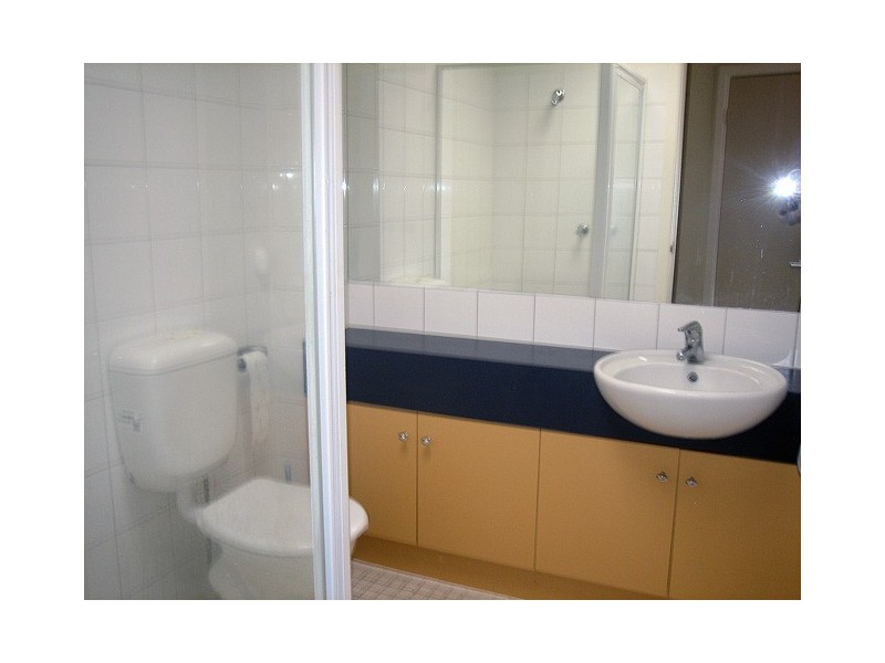 27/117 Bouverie Street, Carlton VIC 3053