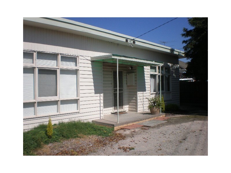 1/1 Wood Street, Avondale Heights VIC 3034