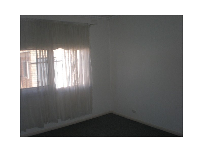 1/1 Wood Street, Avondale Heights VIC 3034