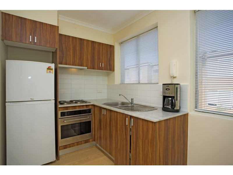 24/556 Moreland Road, Brunswick West VIC 3055