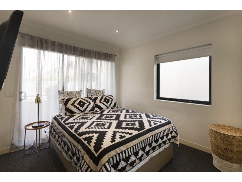 1/27 Hope Street, Brunswick VIC 3056