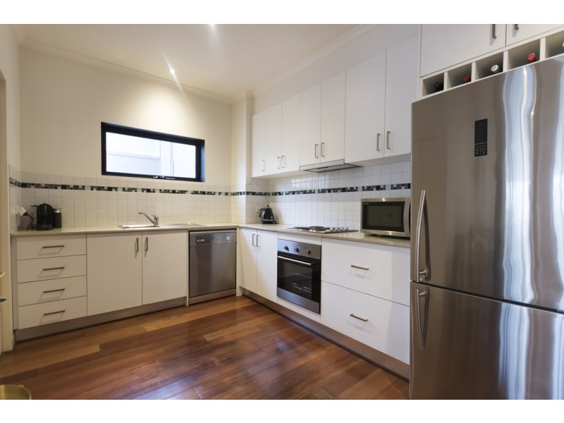 1/27 Hope Street, Brunswick VIC 3056