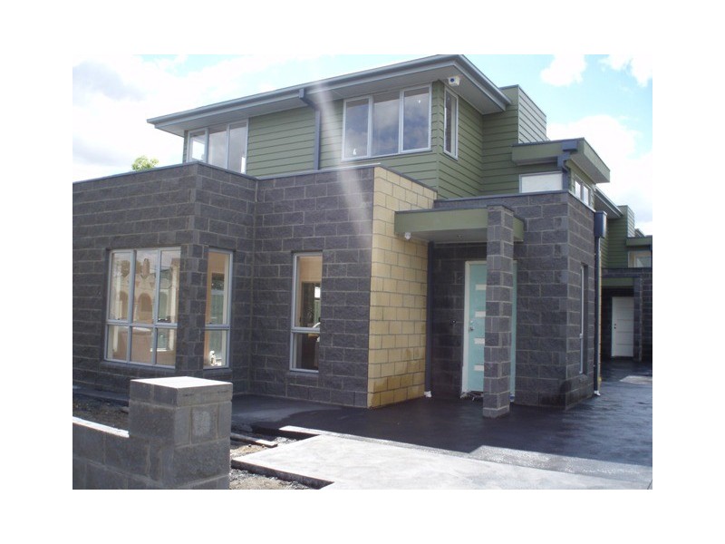 3/34 Lorenson Avenue, Coburg North VIC 3058