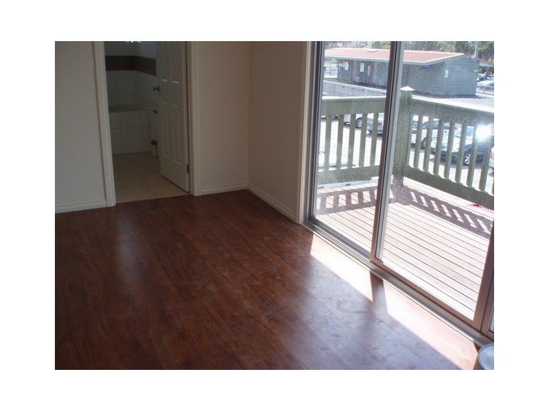 3/34 Lorenson Avenue, Coburg North VIC 3058