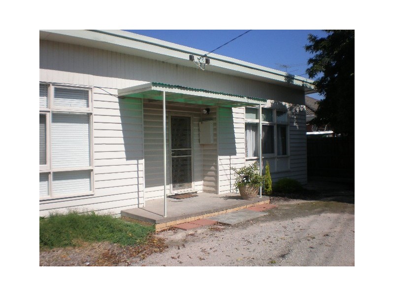 2/1 Wood Street, Avondale Heights VIC 3034