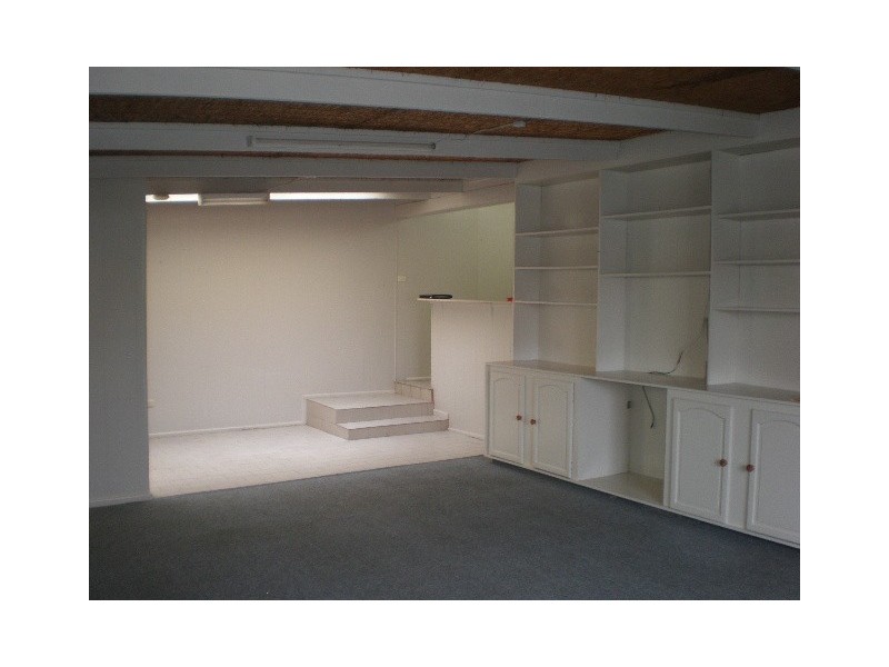 2/1 Wood Street, Avondale Heights VIC 3034