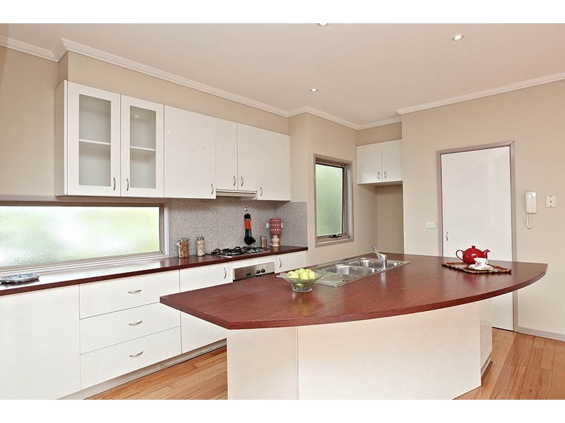 1/285 Bell Street, Preston VIC 3072