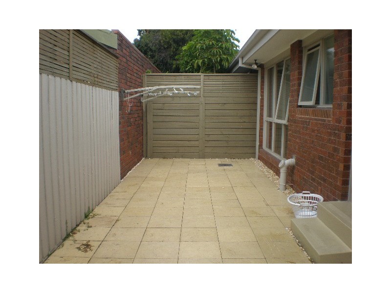 3/89 The Grove, Coburg VIC 3058