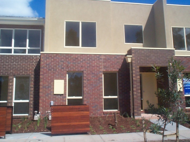 21 Grassland Avenue, Coburg VIC 3058