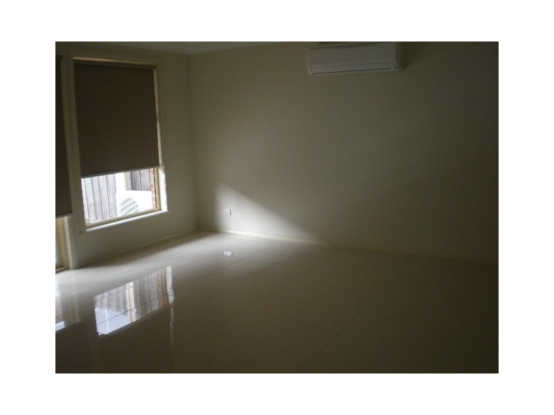 2/18 Lee Street, Fawkner VIC 3060