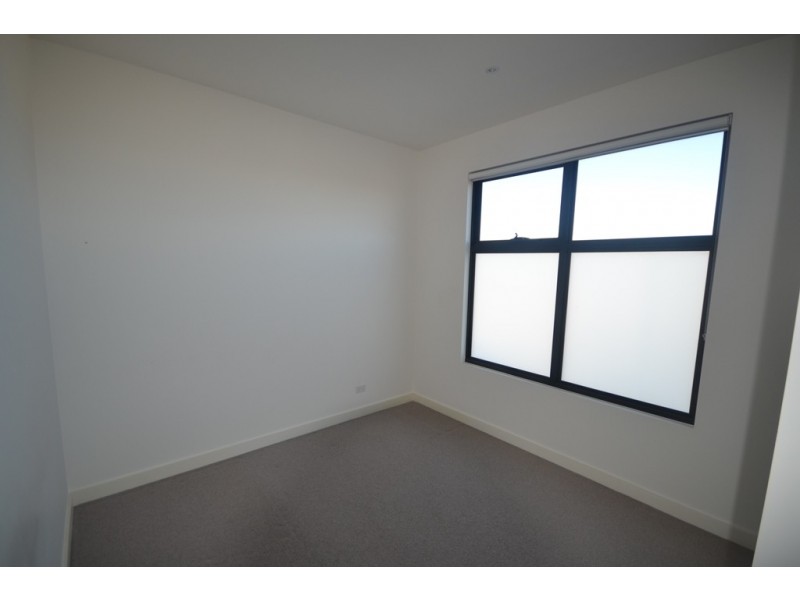 302 / 8-4 Murray Street, Brunswick West VIC 3055