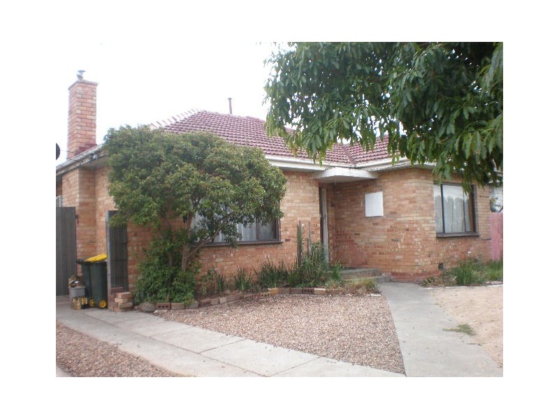 128 Melbourne Avenue, Glenroy VIC 3046