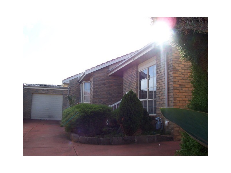 2/1 Bartlett Street, Preston VIC 3072