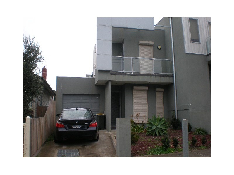 1/4A Duggan Street, Brunswick VIC 3056