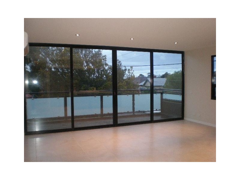 2/185 Albion Street, Brunswick VIC 3056