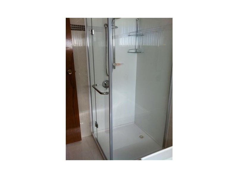 102 Radford Road, Reservoir VIC 3073