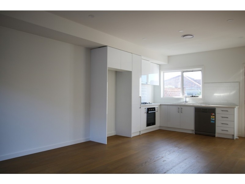 5 Myers Street, Pascoe Vale South VIC 3044